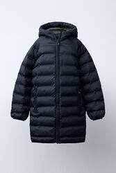 Довга ультралегка стьобана водовідштовхувальна куртка від  Zara