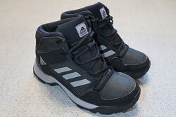Ботинки Adidas оригинал - 32 размер