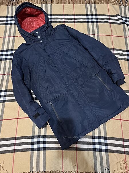 Чоловіча парка розпродаж супер ціна гарна модель.