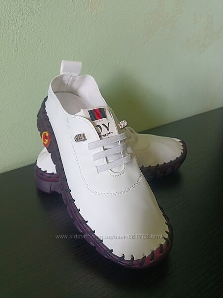 Кросівки 36 розмір