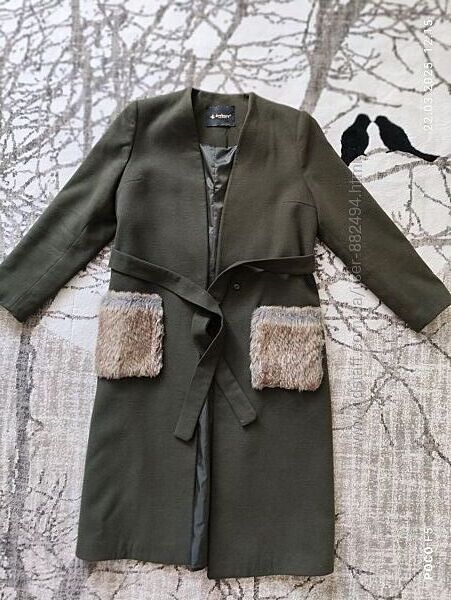 Пальто жіноче р. 48