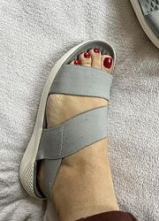 Босоножки фирмы crocs размер W8 наш 38-39 вся стелька 25 см. 