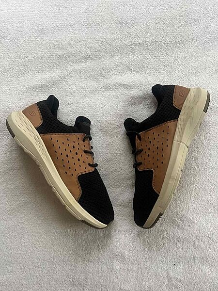 Кросівки фірми skechers 43 розміру по устілці 28 см.