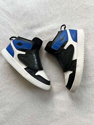 Кросівки фірми jordan 35 розміру за устілкою 22,5 см.