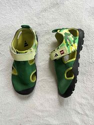 Сандалі фірми adidas серія lego 34 розмір по устілці 21,5 см.