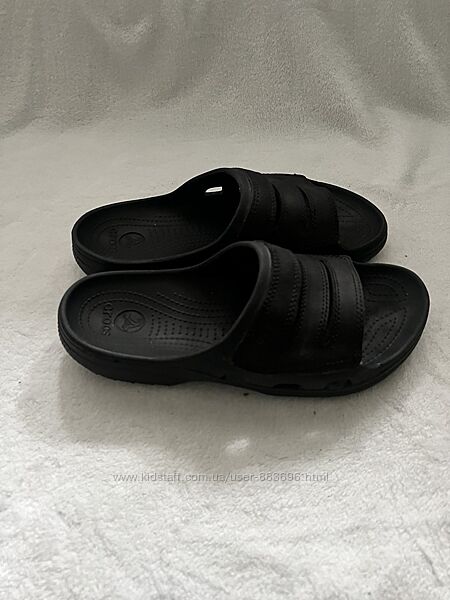 Шльопанці фірми Crocs M8 розміру наш 38-39 за устілкою 25 см. 