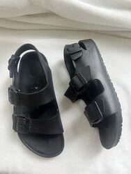 Босоніжки фірми birkenstock 33 розміру по устілці всередині 21 см.