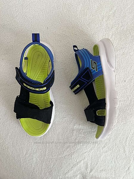 Босоніжки фірми skechers 34 розміру по устілці від краю до краю 22,5 см.