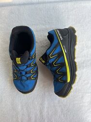 Кросівки фірми salomon 38 розміру по устілці 24 см.