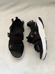 Босоніжки фірми New Balance 38,5 розмір по устілці від краю до краю 24,5 см