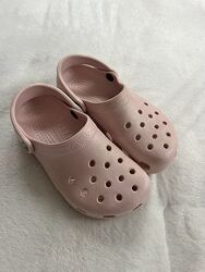 Кроксы фирмы Сrocs размер M 4 W 6 наш 35-36  по стельке 22,5-23 см.