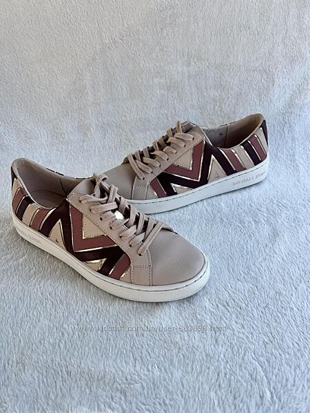 Кросівки фірми Michael Kors 7 розміру наш 38 за устілкою 25 см.