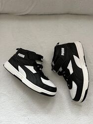 Кросівки фірми puma 35 розміру за устілкою 23 см.