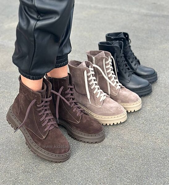 Високі демісезонні жіночі черевики зі шнурками 36-41