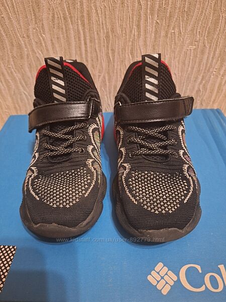 Кросівки Довжина устілки 21,5-22 см.