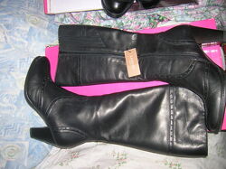 Сапоги жен. р.39 ст.25 натуральная кожа на утеплителе черные новые с биркой