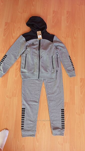 Спортивний костюм 