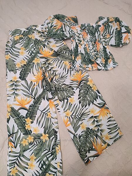 Літній костюм з натуральної тканини на ріст 130 в ідеальному стані