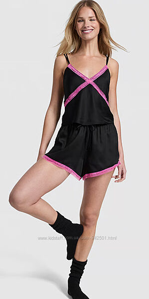 Піжама Victorias Secret серія Pink сатинова камісоль і шортики