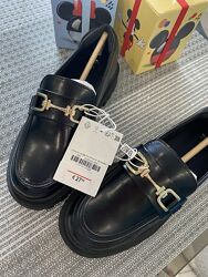Неймовірно стилючі нові лофери Zara 33р