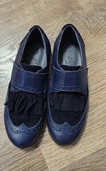 нові черевики для дівчинки LAPSI натуральна шкіра р34