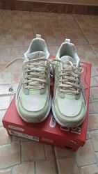 Нові жіночі кросівки Puma  Hypnotic LS Women&acutes Sneakers 9 US