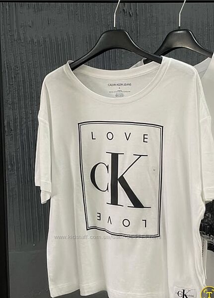 Футболка Calvin Klein размер XS