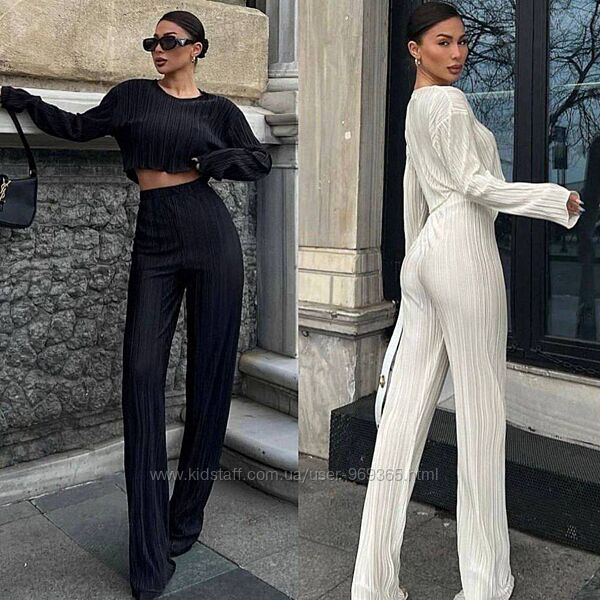 Жіночий костюм з вишуканого гофрованого рубчику