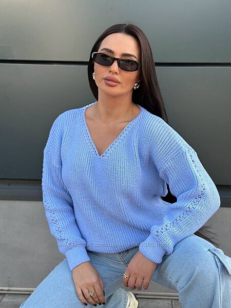 Жіночий вязаний светрик. Розмір універсальний 42-56