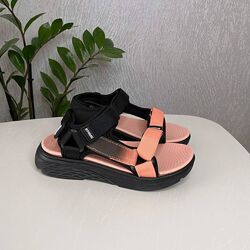 Босоніжки трекери