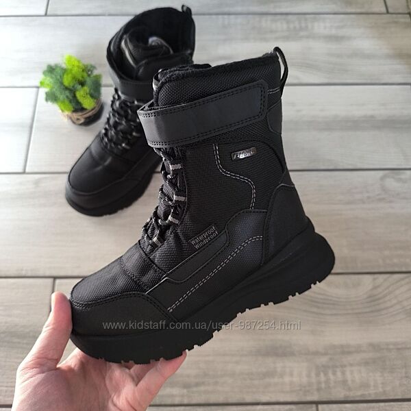 Зимові черевики для хлопчиків від BIKI