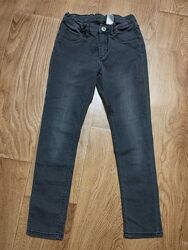 Джинси H&M 128p 6-7p в новому стані 