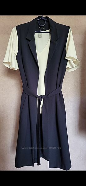 Подовжена жилетка жіноча костюмна