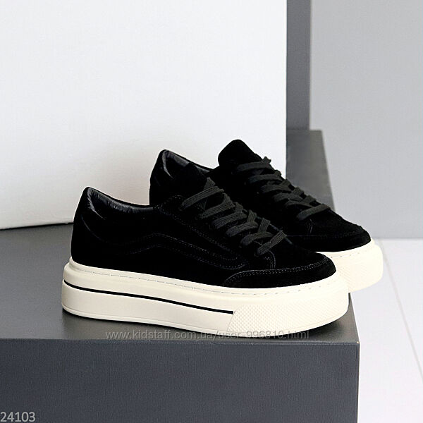 Модні прошиті чорні кеди на платформі натуральна замша спорт-шик