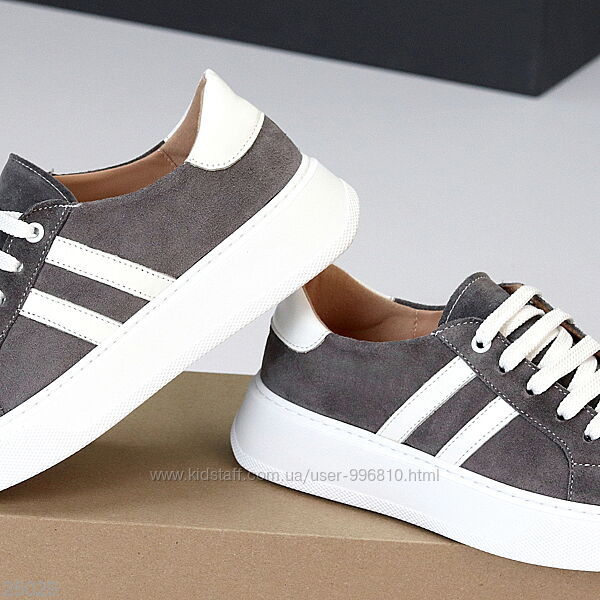 Сірі прошитие кеди натуральна замша з білими шкіряними вставками 4 кольора