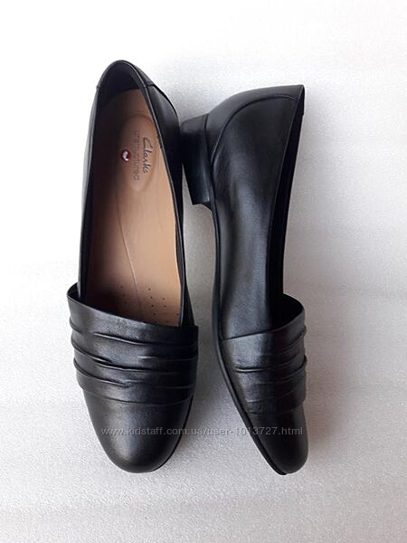 Шкіряні туфлі Clarks 41/26.5