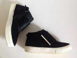 Хутряні черевики aldo 40/26