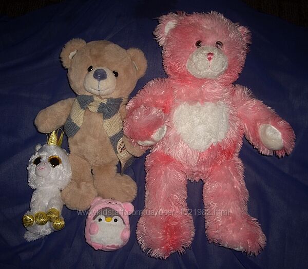 Мякі іграшки різні