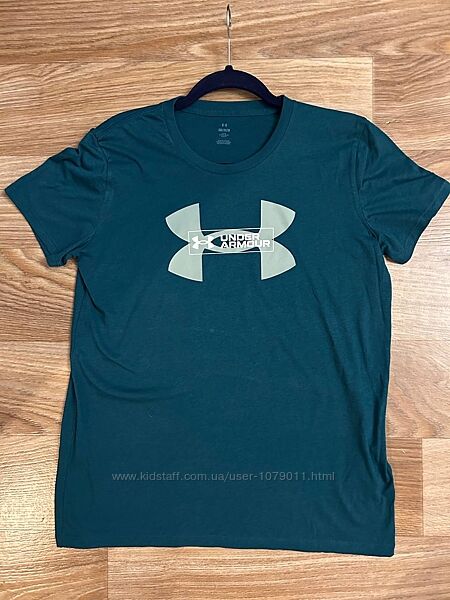 Стильна чоловіча футболка Under Armour у насиченому кольорі 
