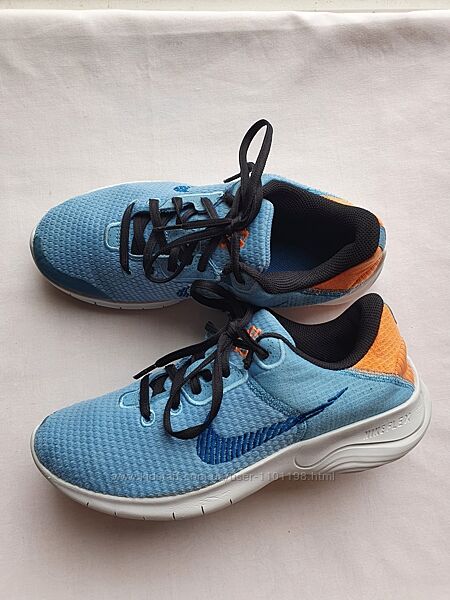 Кросівки Nike р.38,5