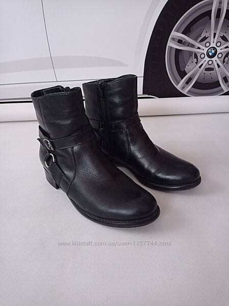 Кожаные демисезонные ботинки  remonte by rieker