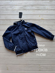 Вітровка Guess на хлопчика 6 років, зріст 116см 