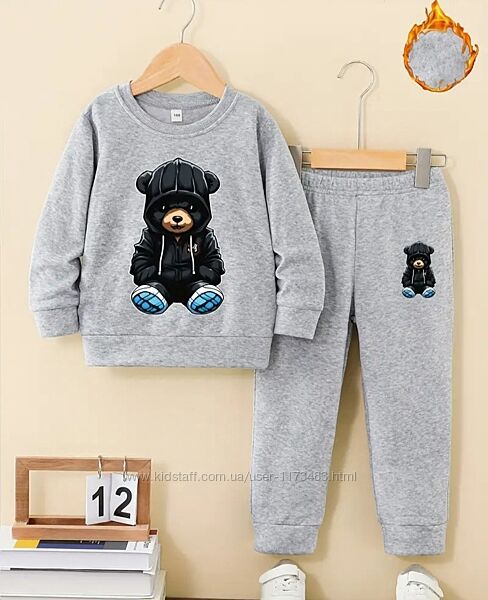 Спортивний костюм на флісі. 120 та 140 розмір.