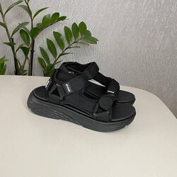 Босоніжки трекери 