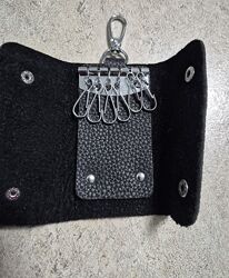 Ключниця шкіряна з карабінами