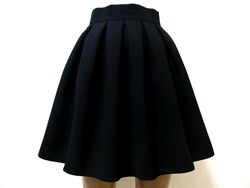 Спідничка дівчинці-підлітку