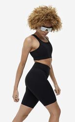 Эластичные спортивные шорты H&M р. М