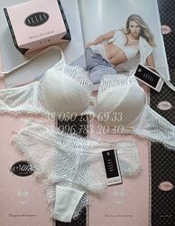 #3: Alles Zarina p-up