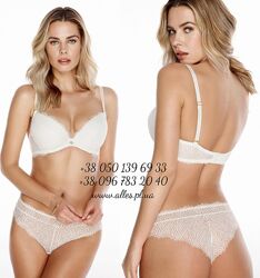 #4: Alles Zarina p-up