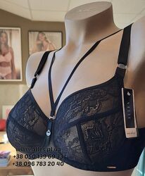 #9: Alles Chiara M Black